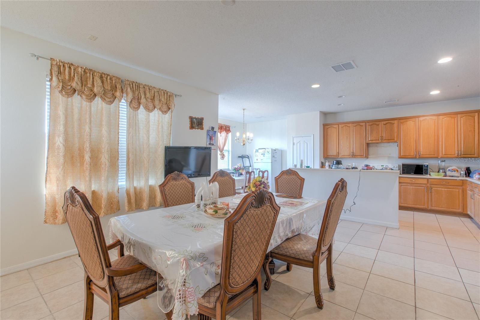 7242 COUNTRY RUN PKWY, ORLANDO, FL, 32818