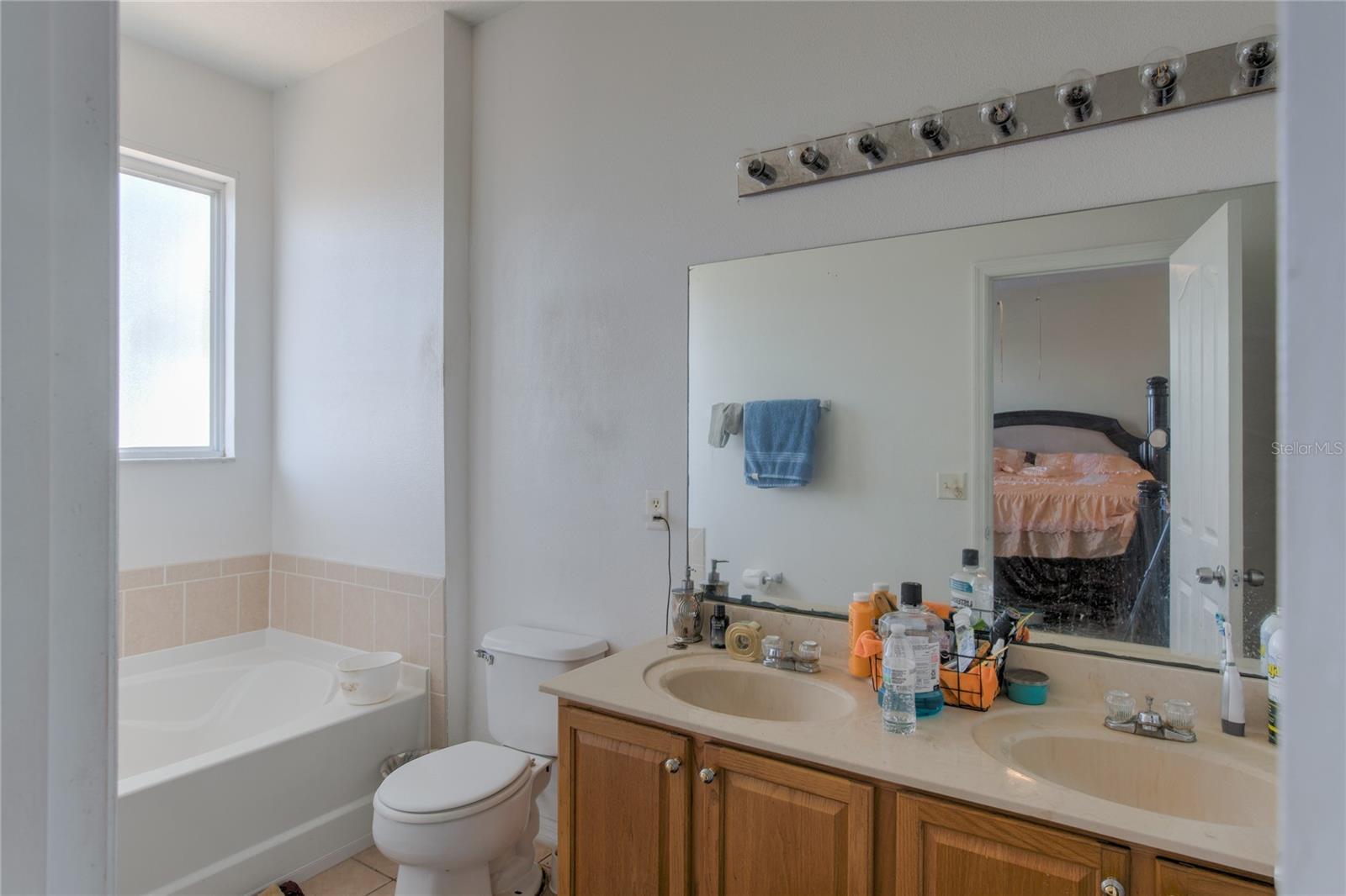 7242 COUNTRY RUN PKWY, ORLANDO, FL, 32818