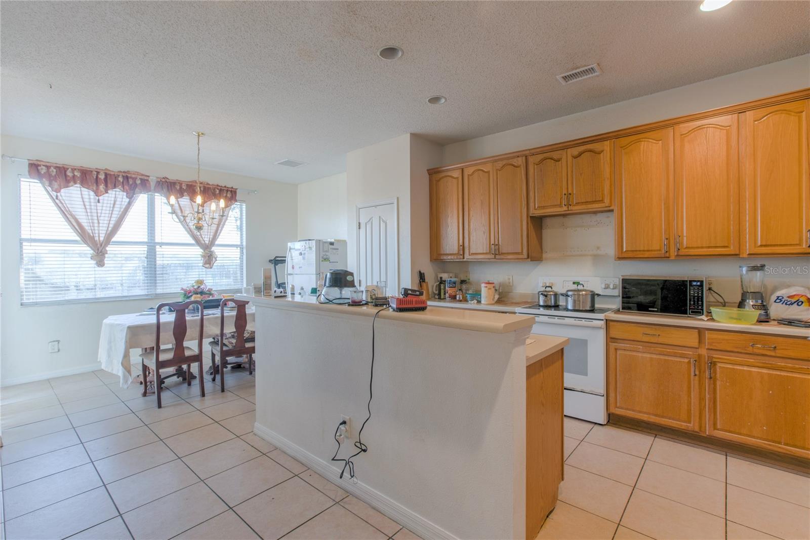 7242 COUNTRY RUN PKWY, ORLANDO, FL, 32818