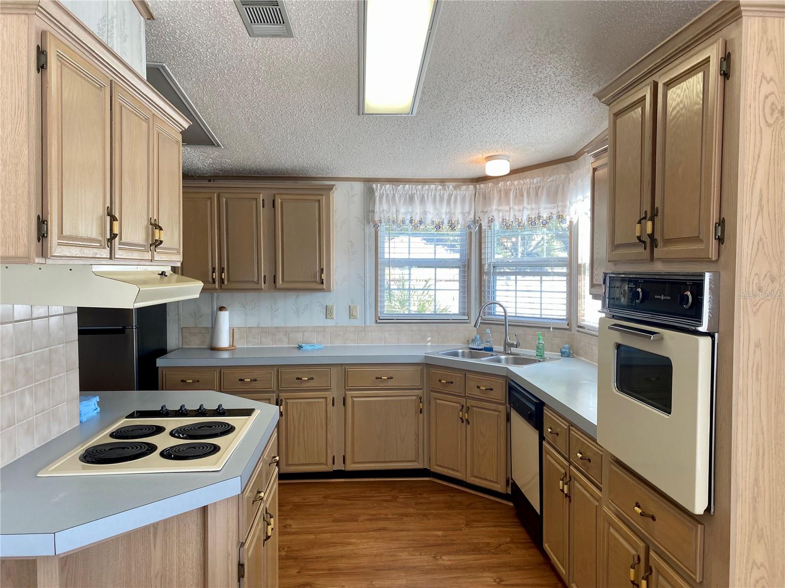 204 SWEET CIR, WINTER HAVEN, FL, 33884