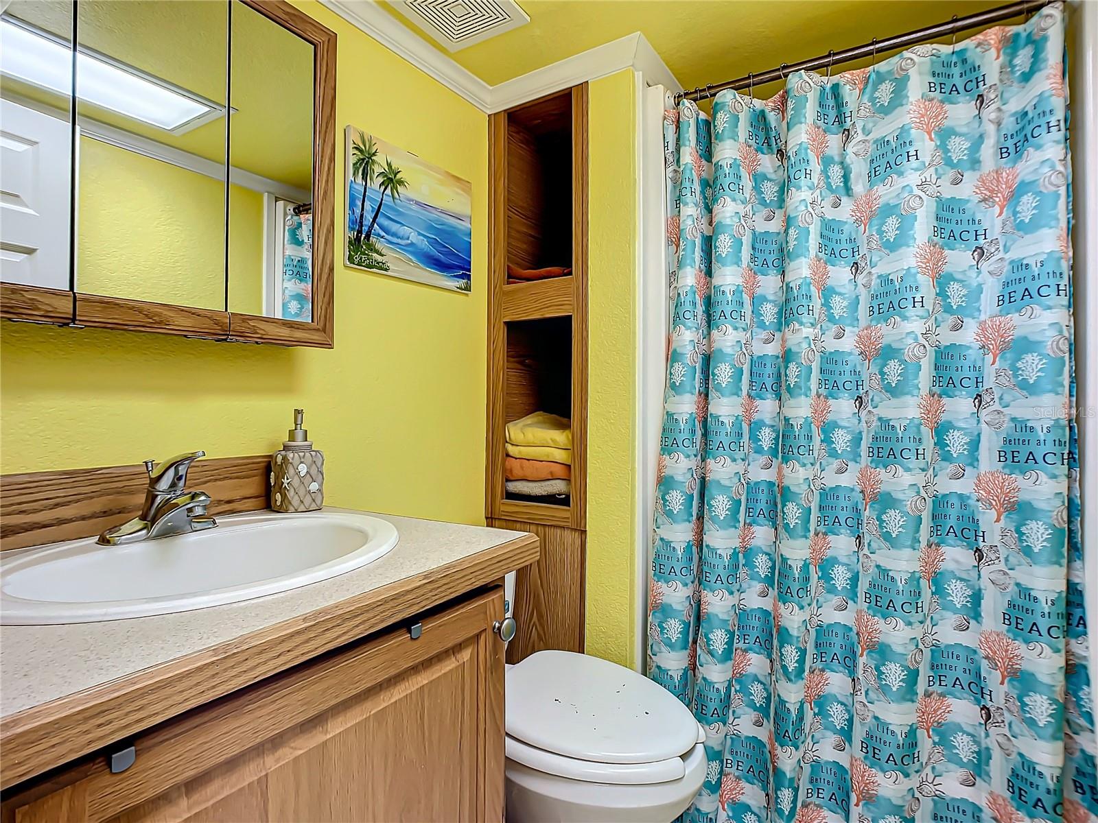 O6182044 Property Photo