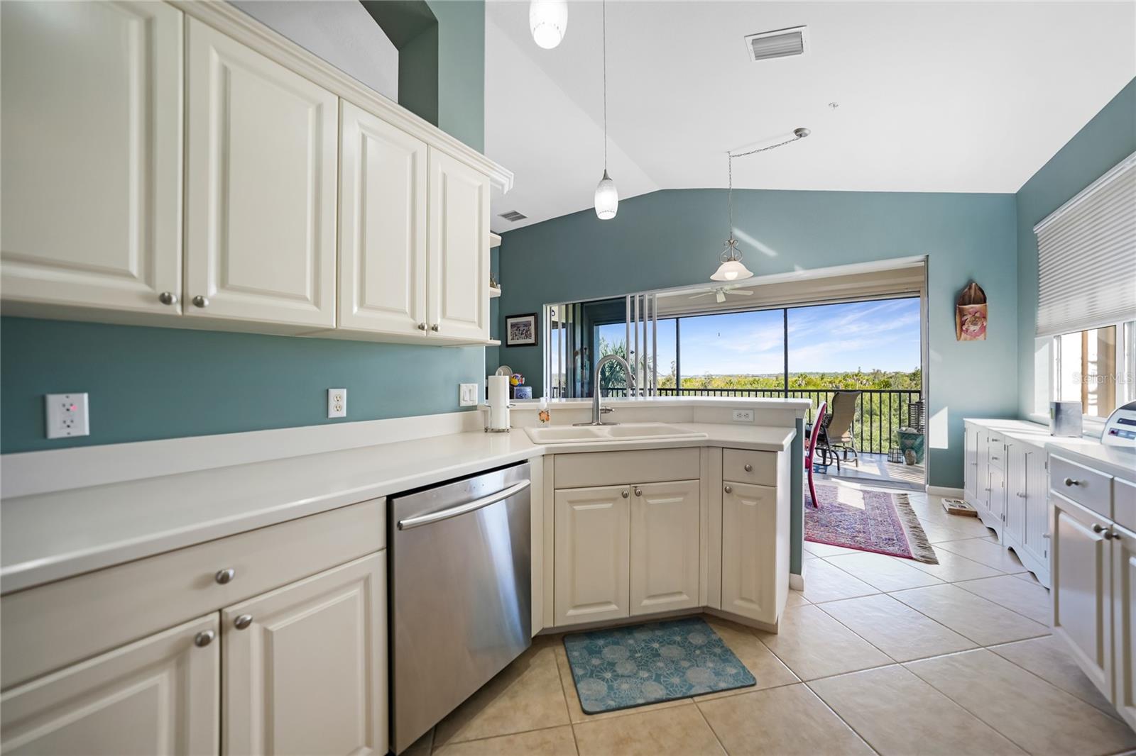 4693 CLUB DR #202, PORT CHARLOTTE, FL, 33953