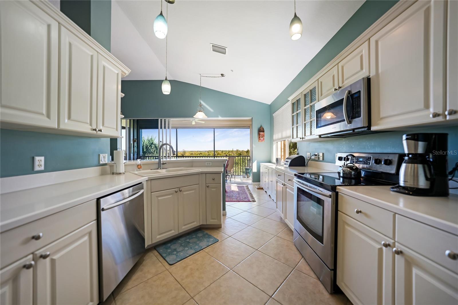 4693 CLUB DR #202, PORT CHARLOTTE, FL, 33953