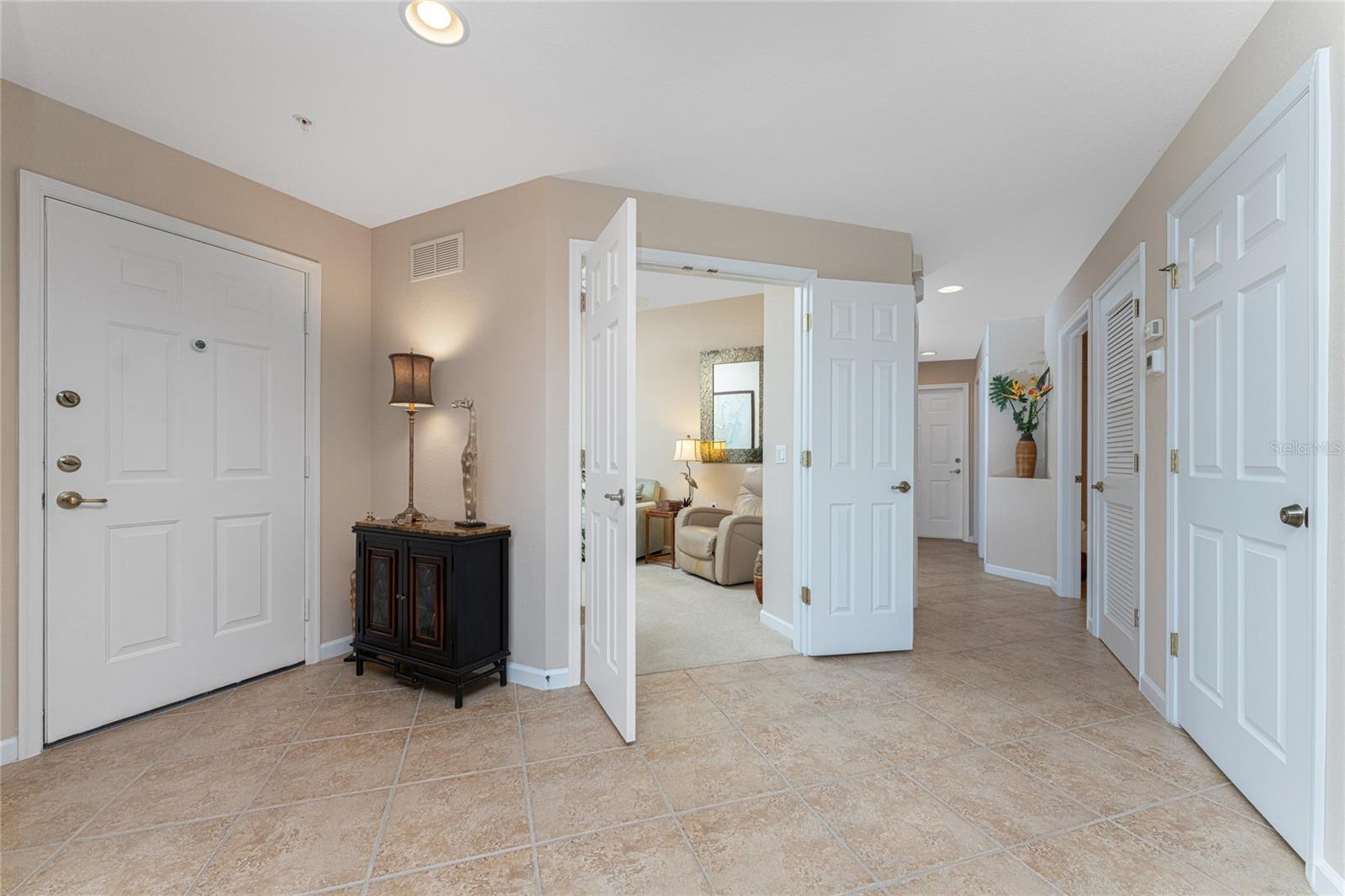 4648 CLUB DR #102, PORT CHARLOTTE, FL, 33953