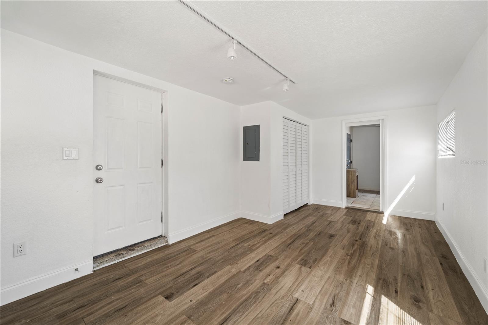 2345 FLOYD ST, SARASOTA, FL, 34239