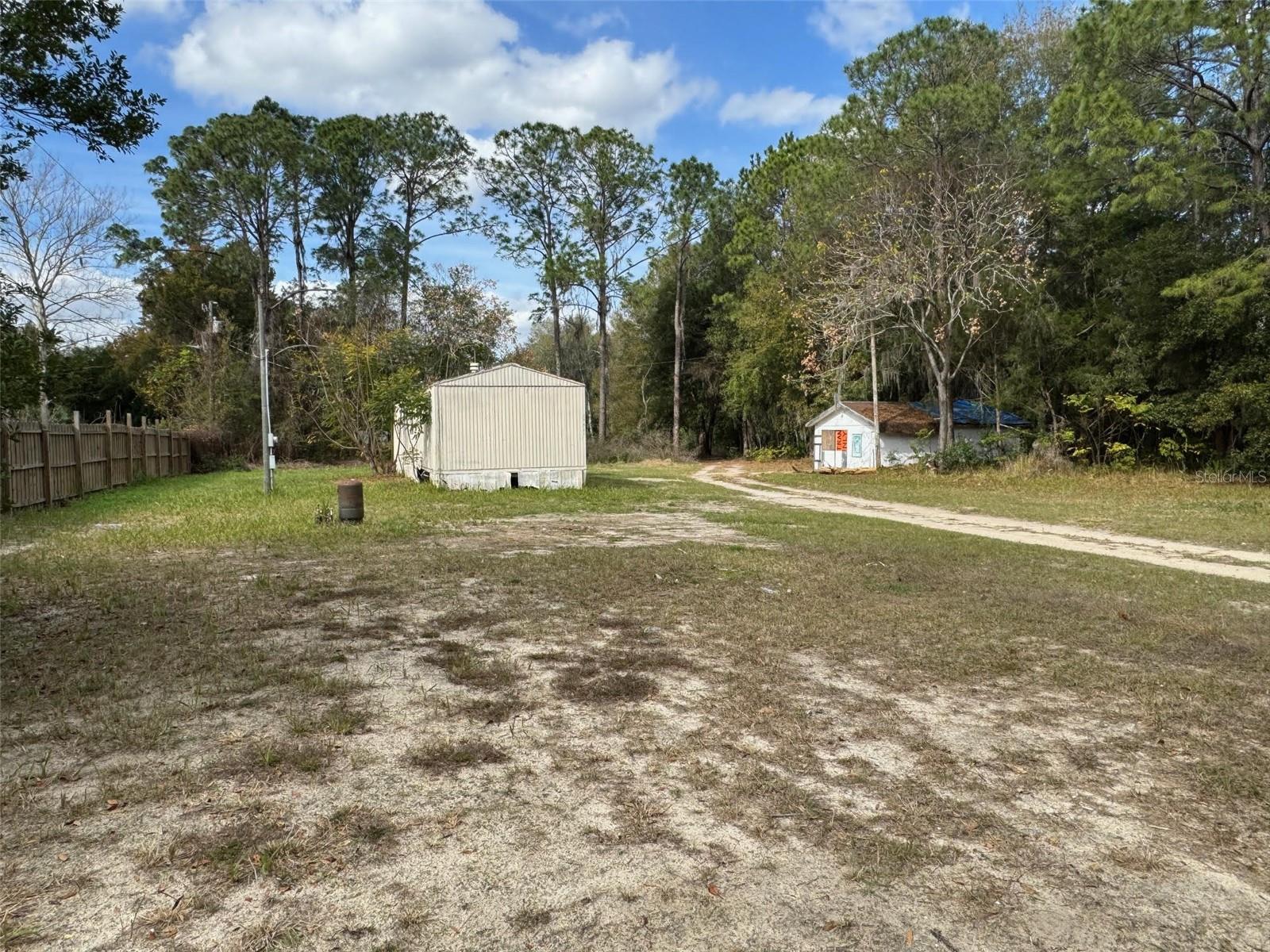 11810 SE HWY 464, OCKLAWAHA, FL, 32179