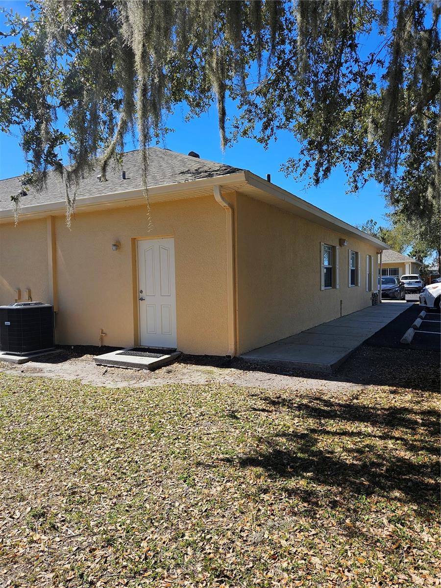 10011 WATER WORKS LN, RIVERVIEW, FL, 33578