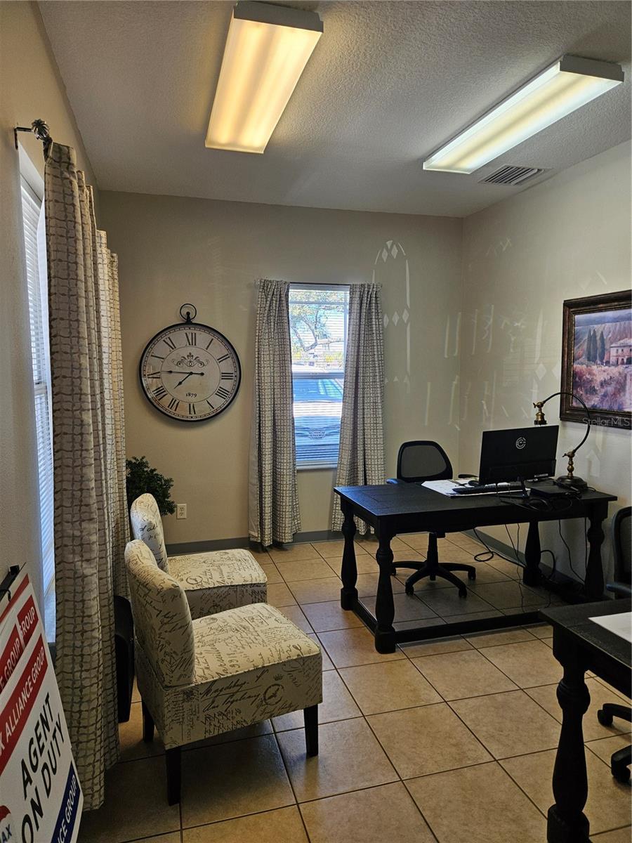 10011 WATER WORKS LN, RIVERVIEW, FL, 33578