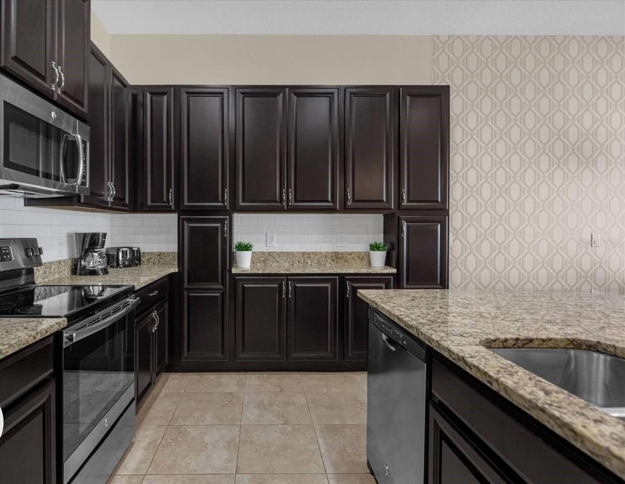 305 CAPTIVA DR, DAVENPORT, FL, 33896