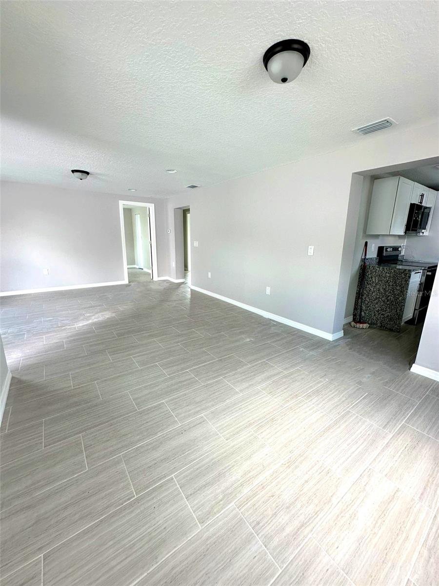 2015 1/2 LAUREL ST, BARTOW, FL, 33830