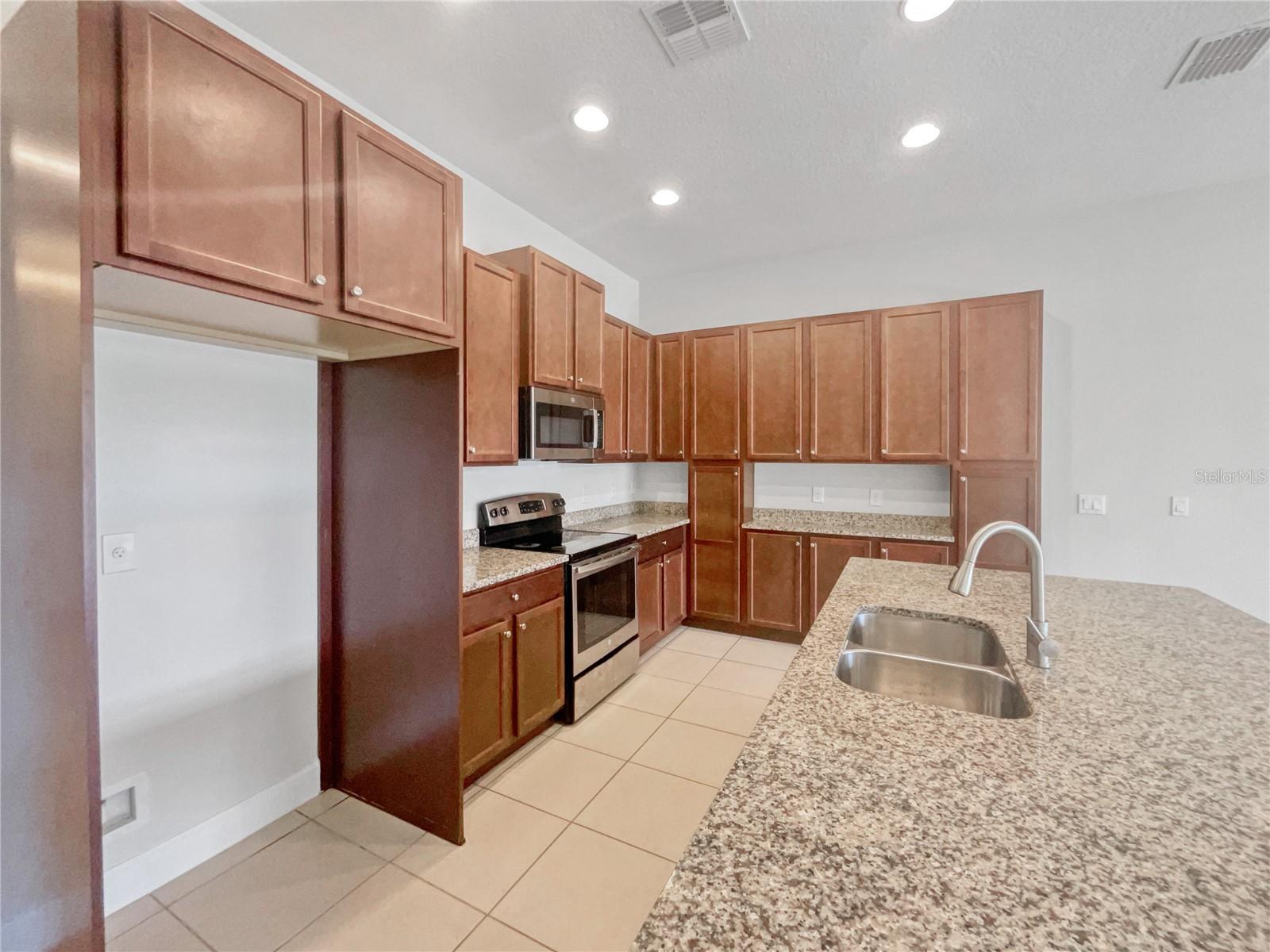 346 CAPTIVA DR, DAVENPORT, FL, 33896