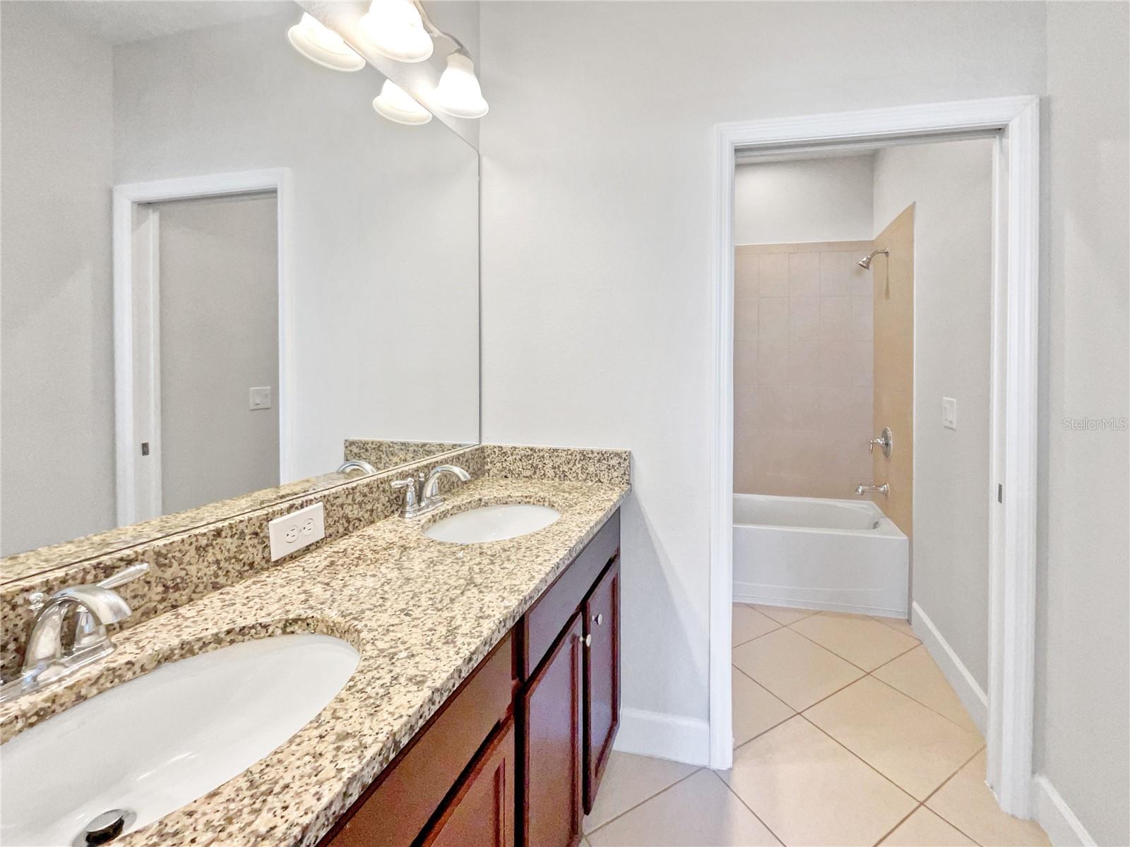 346 CAPTIVA DR, DAVENPORT, FL, 33896