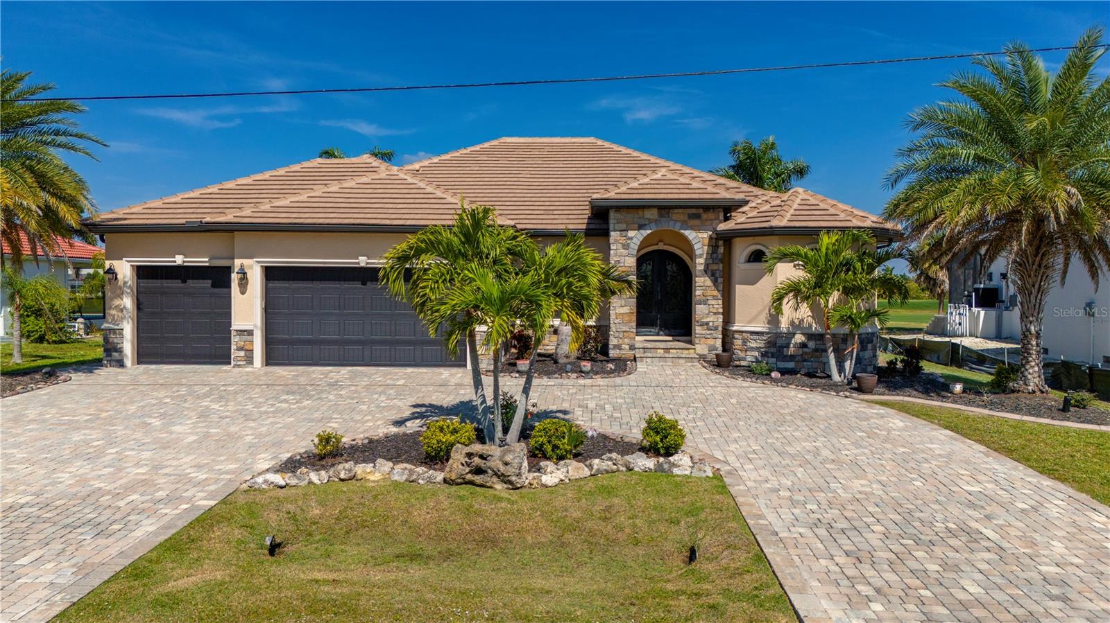 669 MONACO DR, PUNTA GORDA, FL, 33950