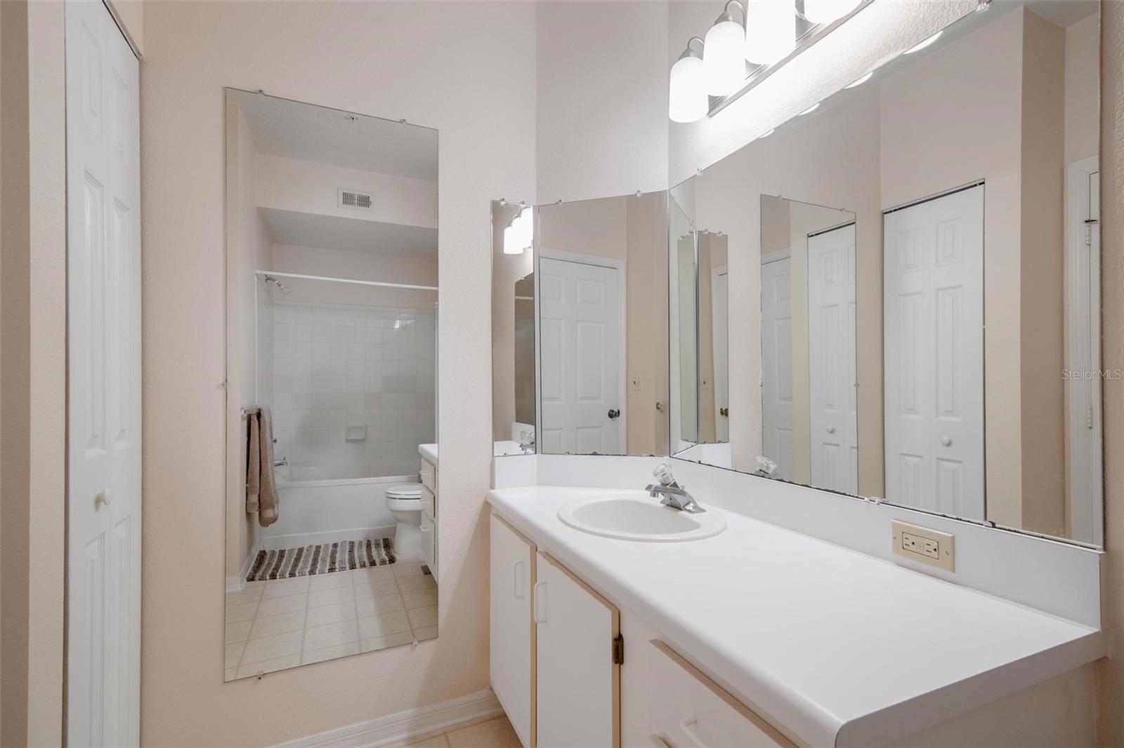 11490 VILLA GRAND #221, FORT MYERS, FL, 33913