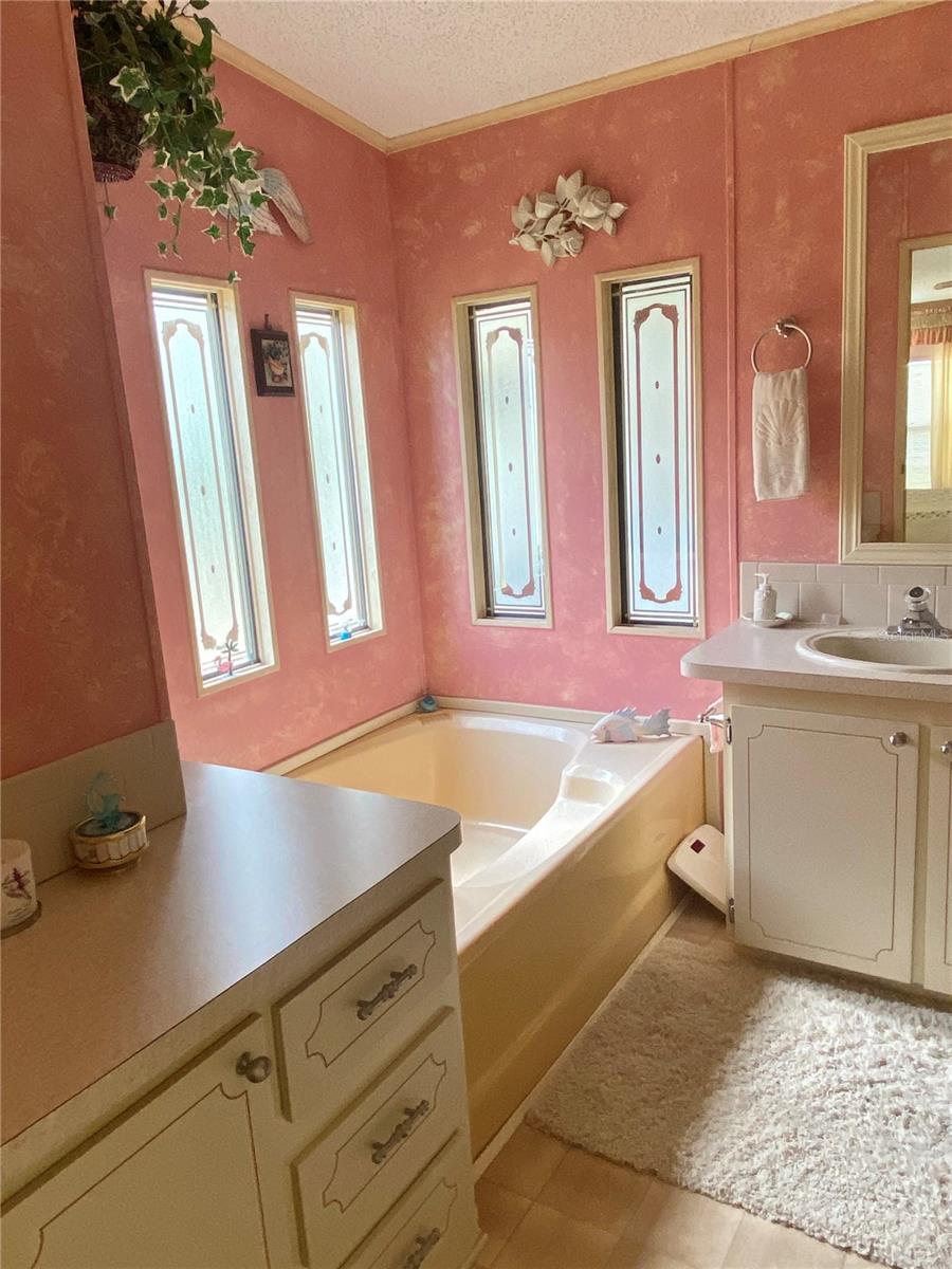 163 SWEET CIR, WINTER HAVEN, FL, 33884