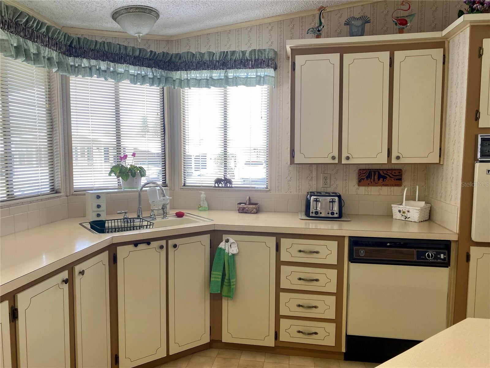 163 SWEET CIR, WINTER HAVEN, FL, 33884