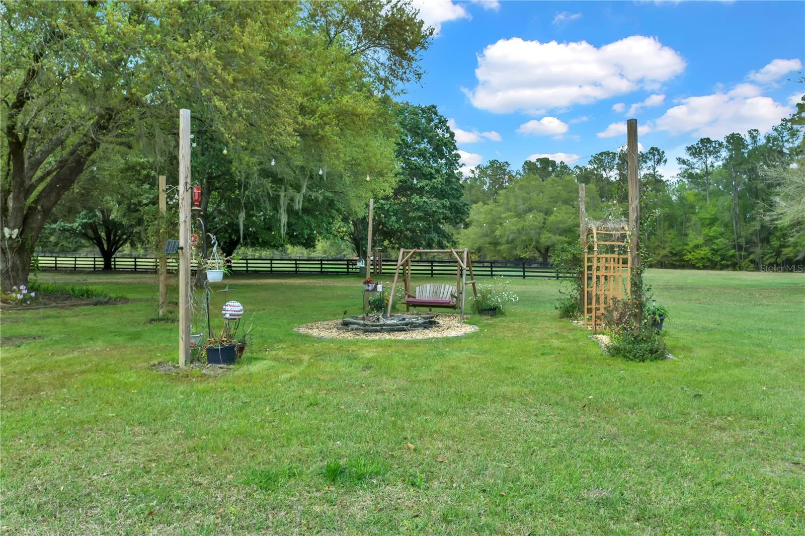 14305 NW GAINESVILLE RD, REDDICK, FL, 32686