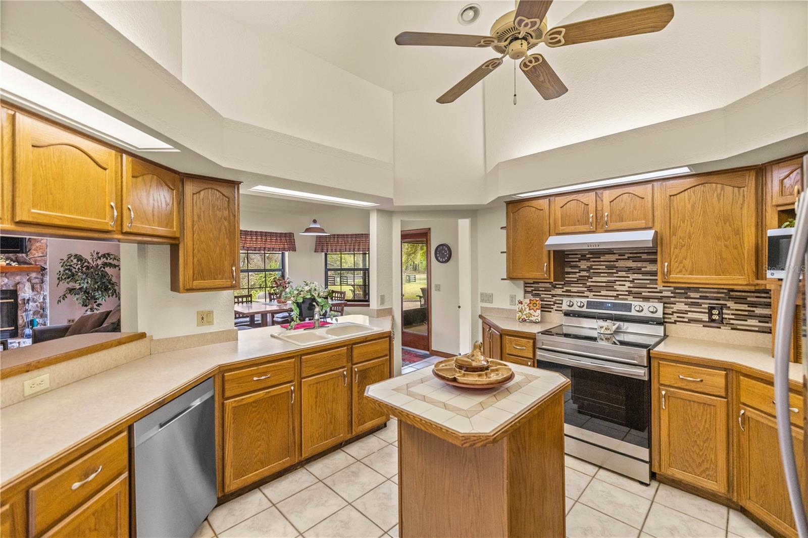 14305 NW GAINESVILLE RD, REDDICK, FL, 32686