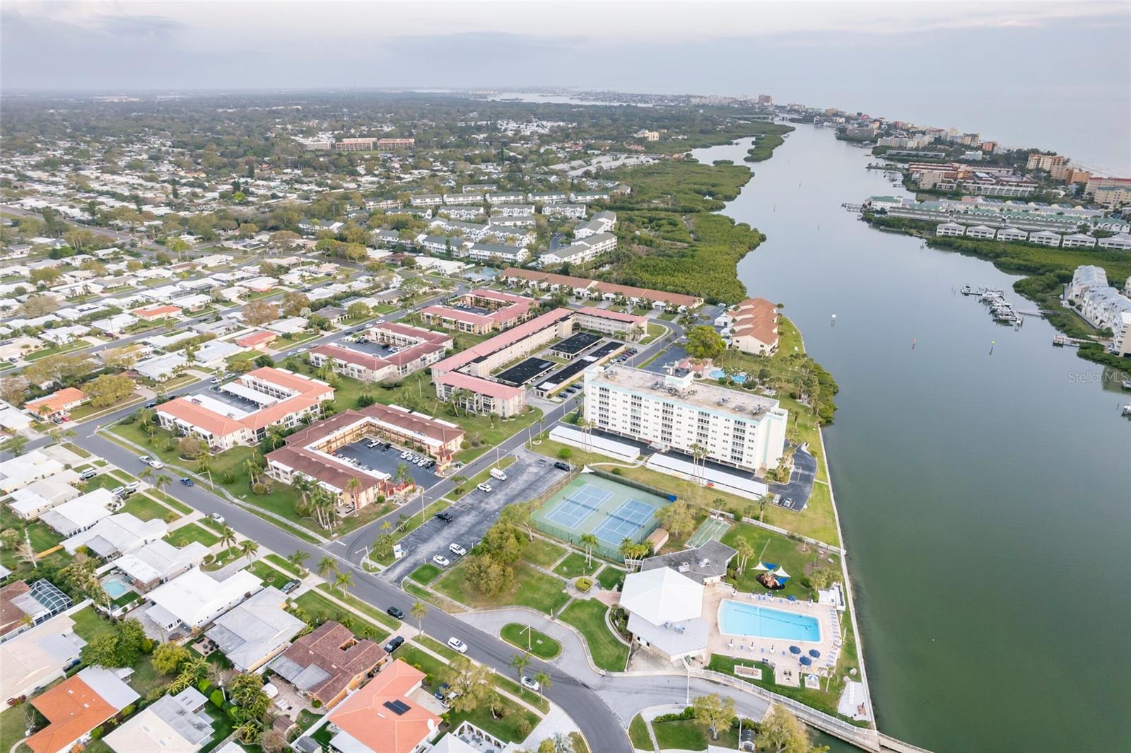 10350 IMPERIAL POINT DR W #15, LARGO, FL, 33774