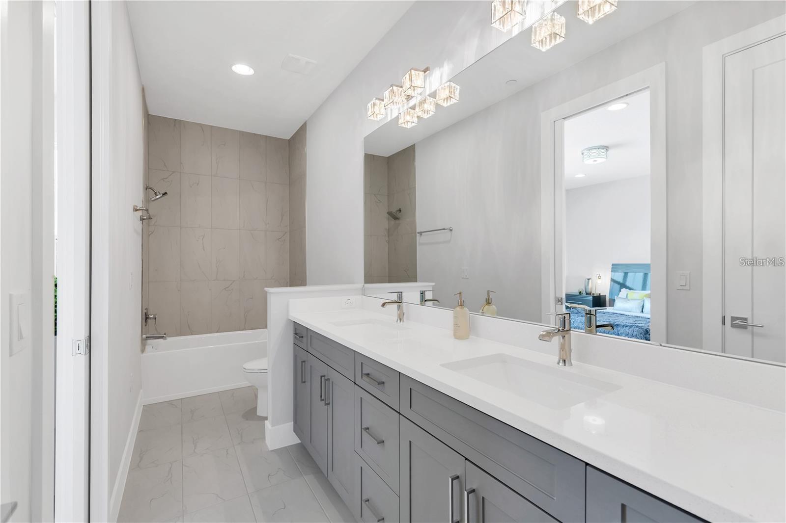 54 W JERSEY ST #12, ORLANDO, FL, 32806