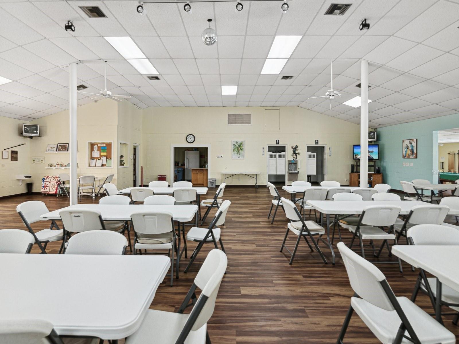 37527 EL SOL AVE, ZEPHYRHILLS, FL, 33541