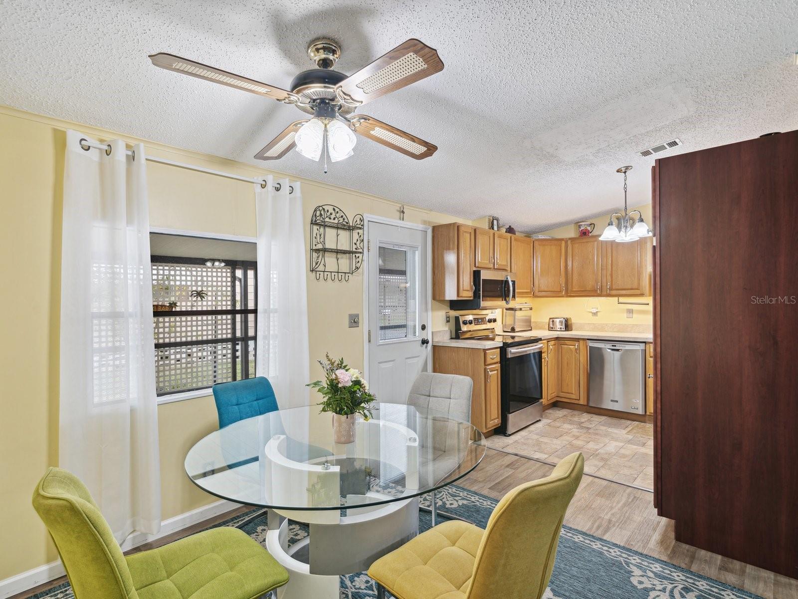 37527 EL SOL AVE, ZEPHYRHILLS, FL, 33541