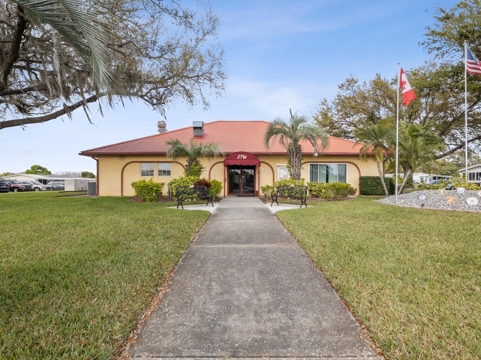37527 EL SOL AVE, ZEPHYRHILLS, FL, 33541