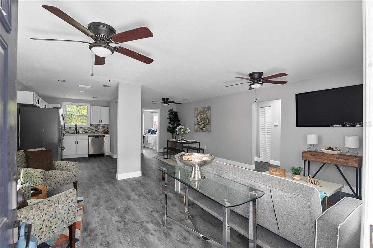 3007 DIXIE AVE, SARASOTA, FL, 34234