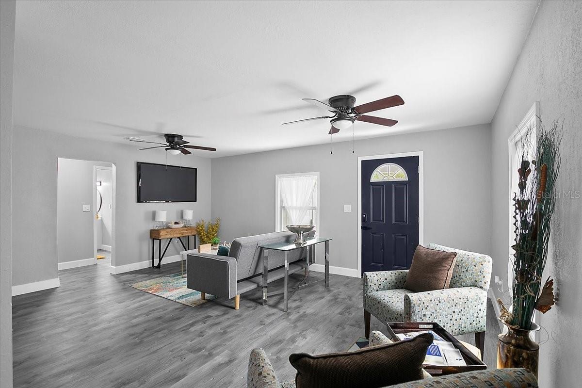 3007 DIXIE AVE, SARASOTA, FL, 34234