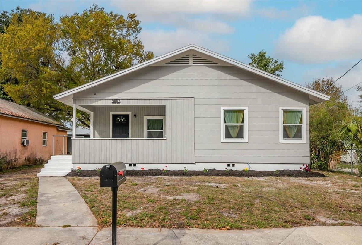 3007 DIXIE AVE, SARASOTA, FL, 34234