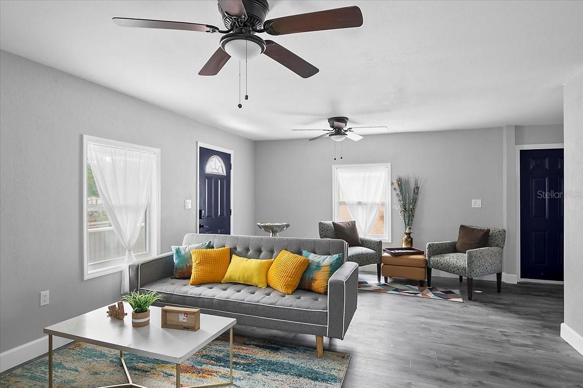 3007 DIXIE AVE, SARASOTA, FL, 34234