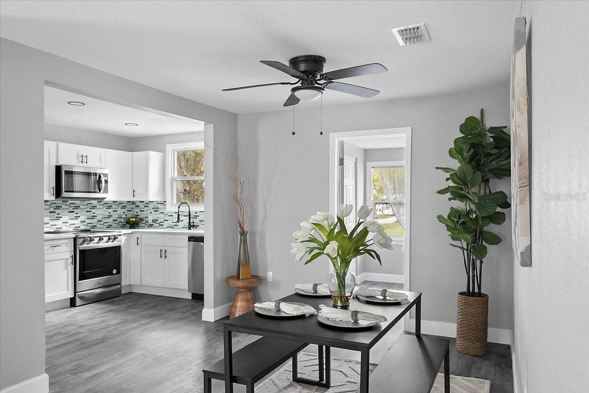 3007 DIXIE AVE, SARASOTA, FL, 34234