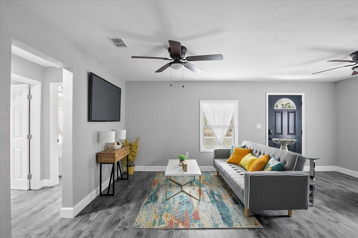 3007 DIXIE AVE, SARASOTA, FL, 34234