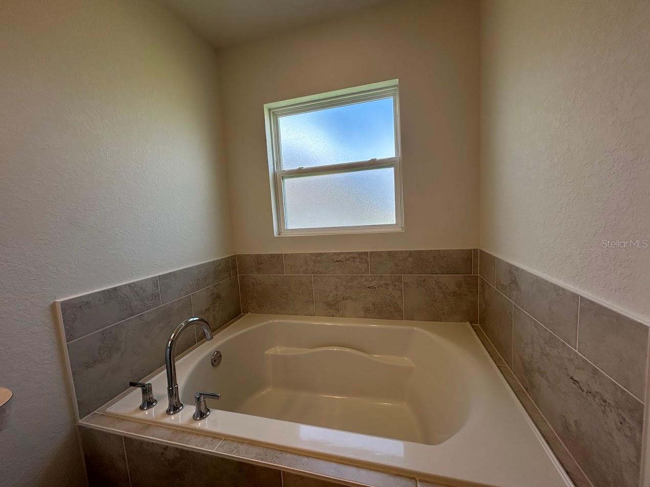 1049 BERGAMOT DR, BARTOW, FL, 33830