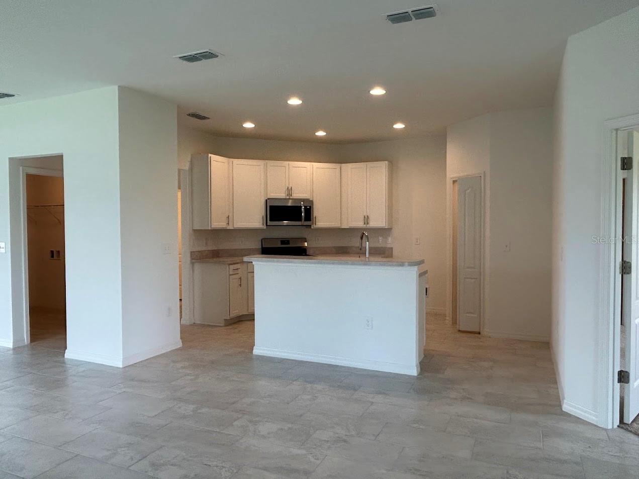 1049 BERGAMOT DR, BARTOW, FL, 33830