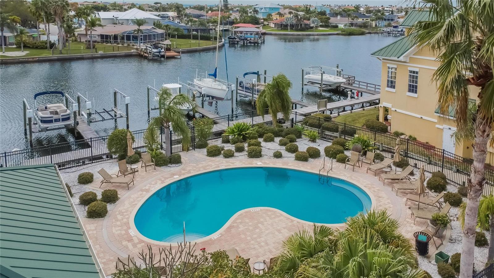 6414 SUNSET BAY CIR, APOLLO BEACH, FL, 33572