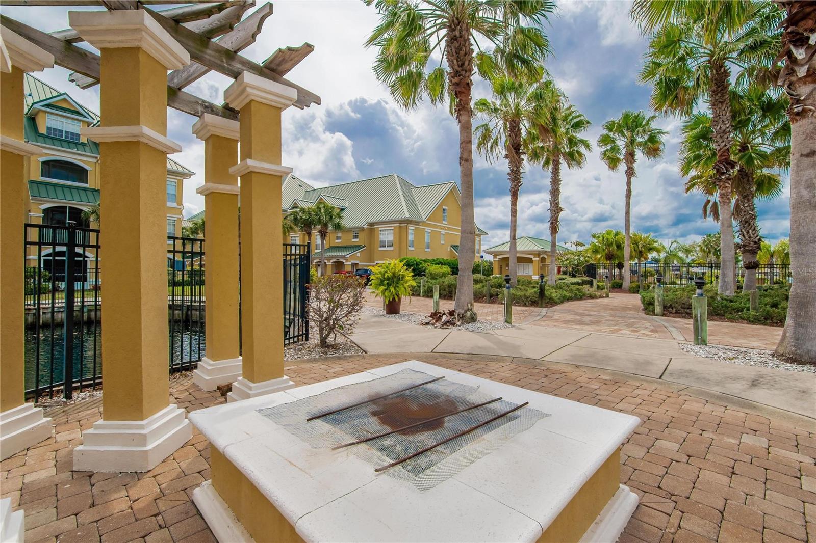 6414 SUNSET BAY CIR, APOLLO BEACH, FL, 33572