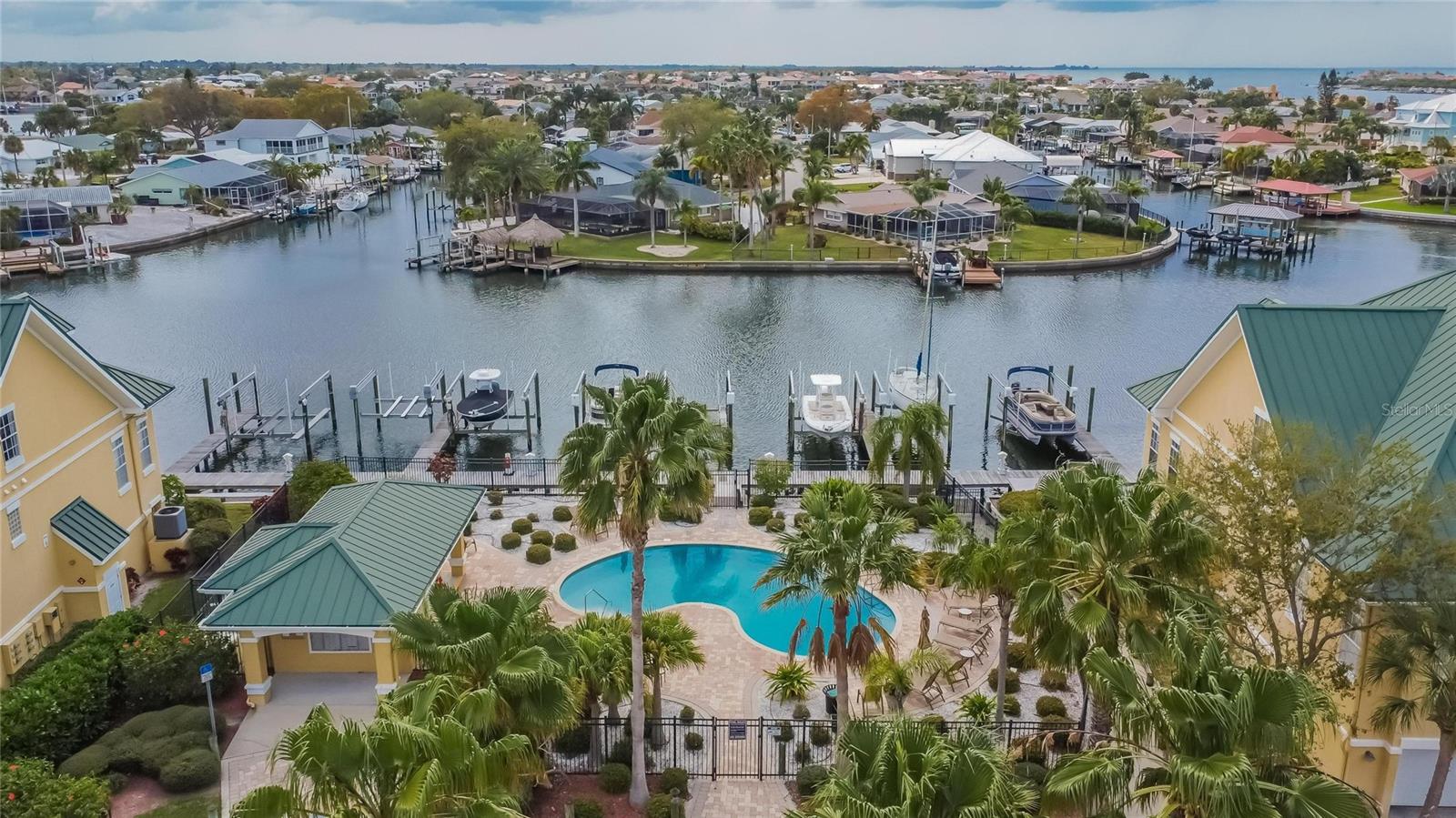 6414 SUNSET BAY CIR, APOLLO BEACH, FL, 33572