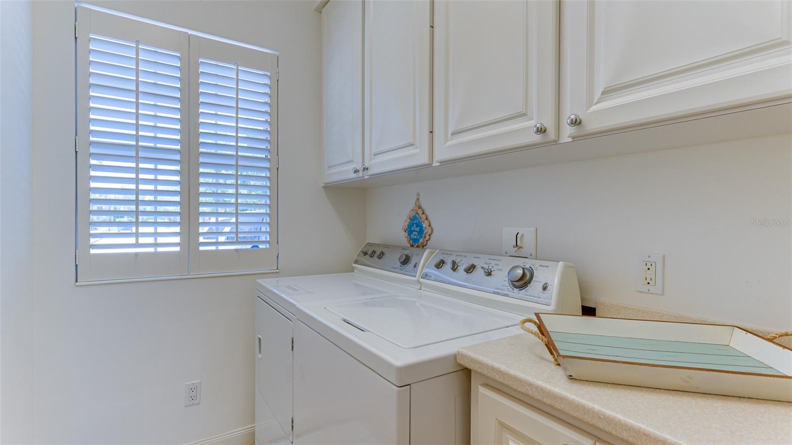 1749 BURGOS DR, SARASOTA, FL, 34238