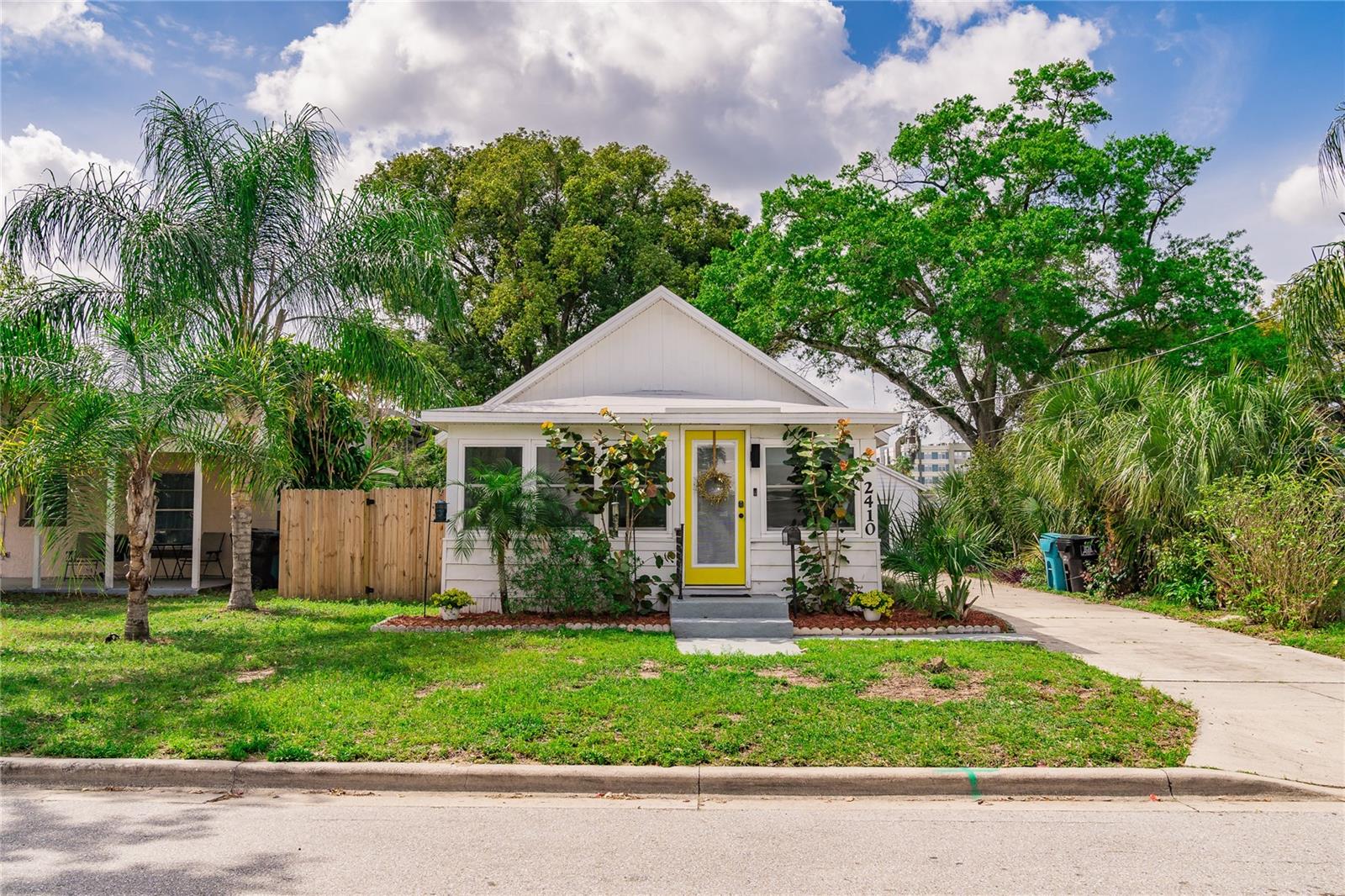 2410 CENTER AVE, ORLANDO, FL, 32806