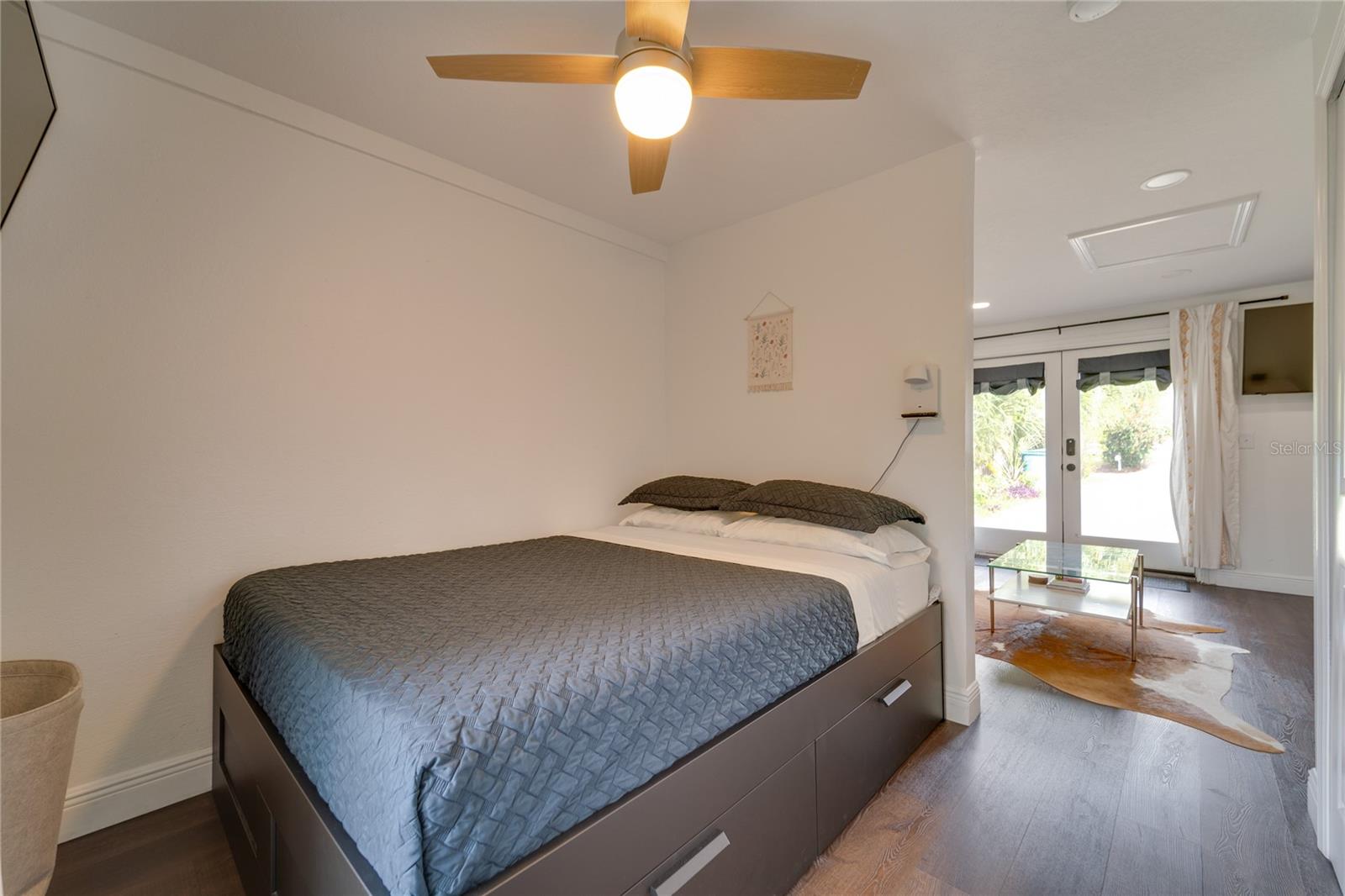 2410 CENTER AVE, ORLANDO, FL, 32806