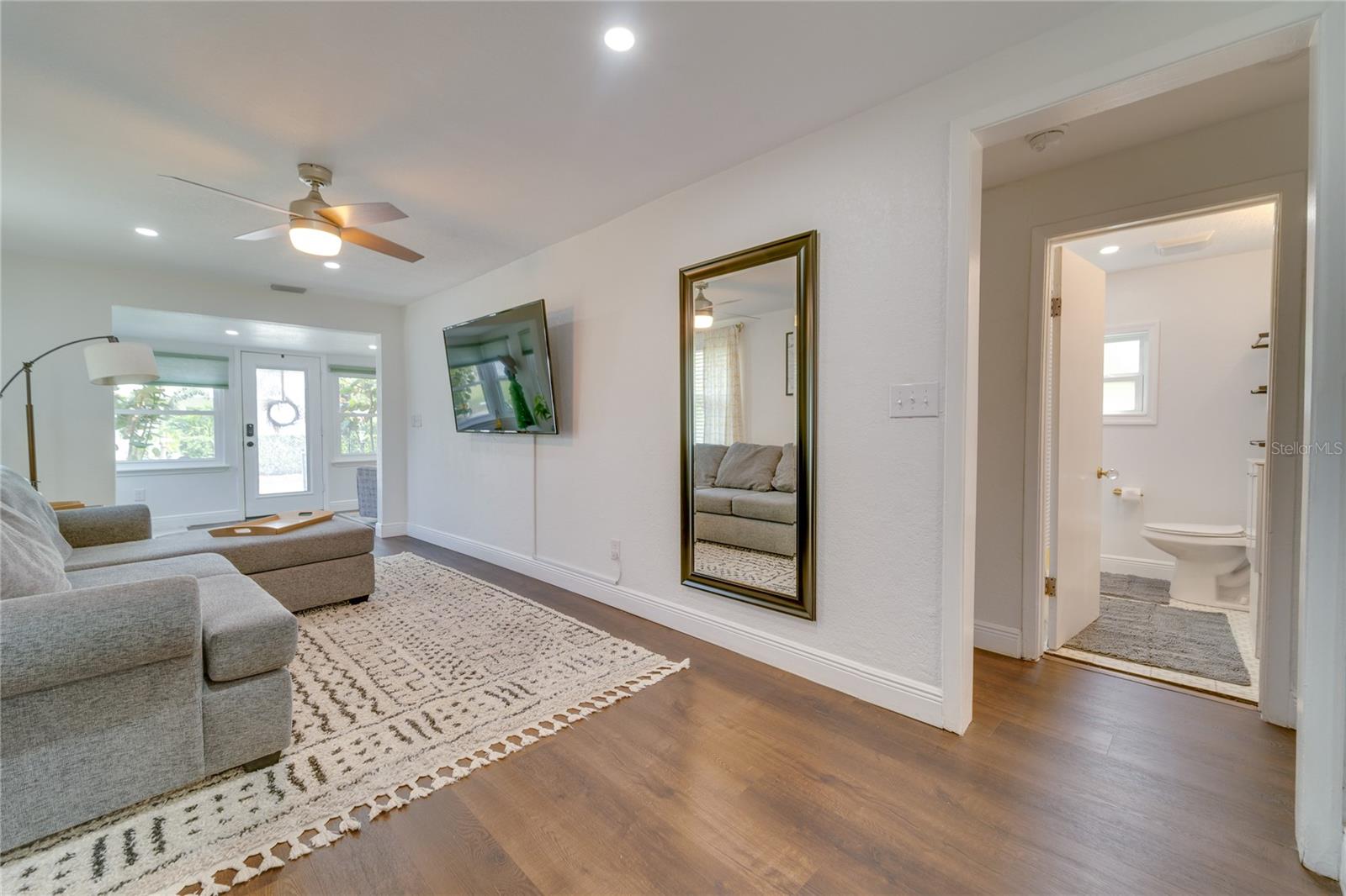 2410 CENTER AVE, ORLANDO, FL, 32806
