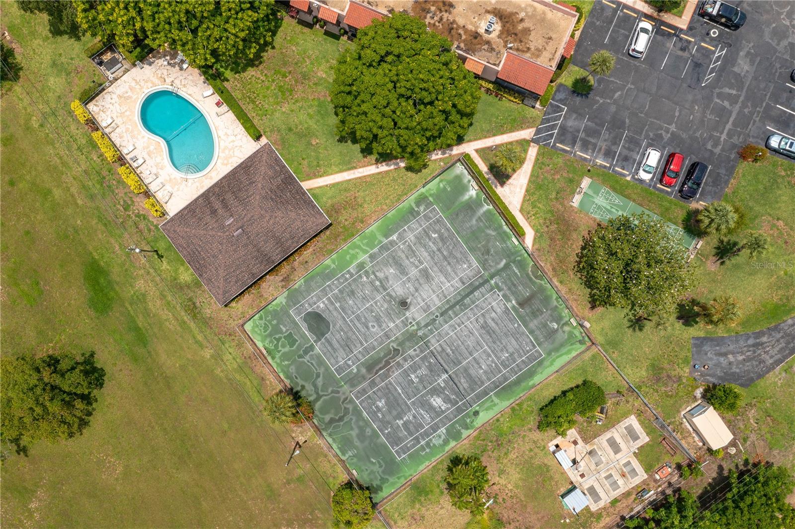 K4902452 Property Photo