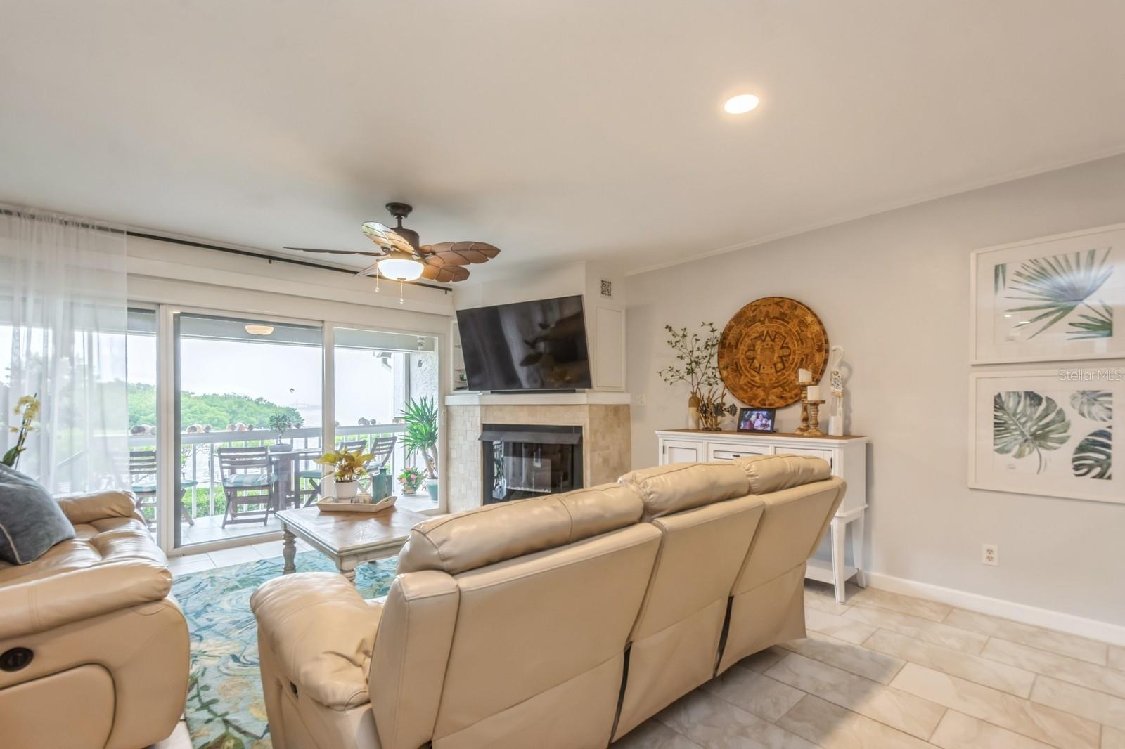 1355 PINELLAS BAYWAY S #4, TIERRA VERDE, FL, 33715
