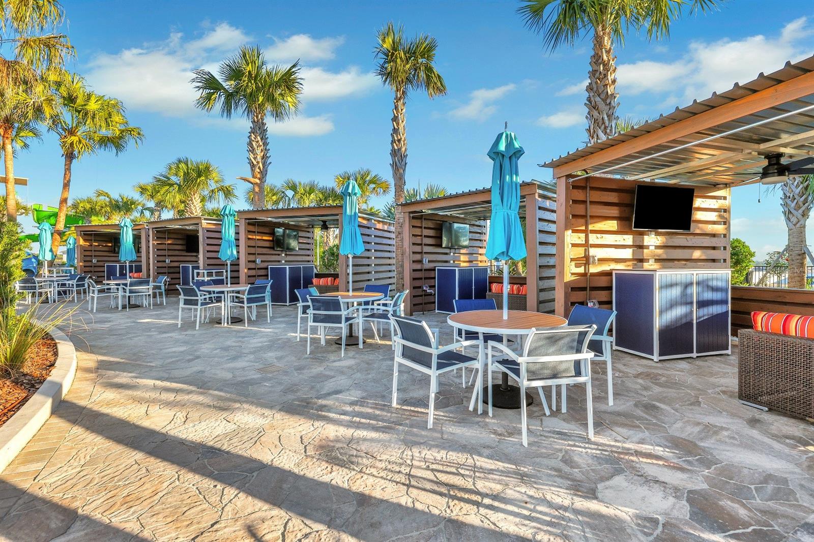 900 PARADISE DR, DAVENPORT, FL, 33897