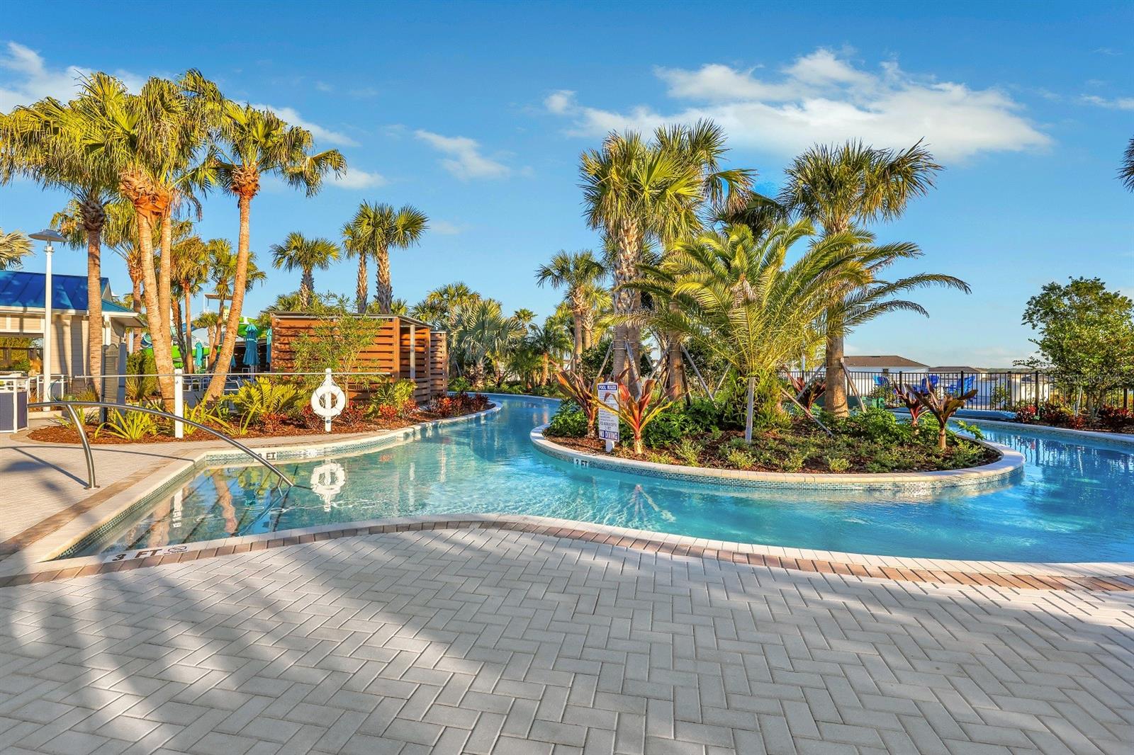900 PARADISE DR, DAVENPORT, FL, 33897