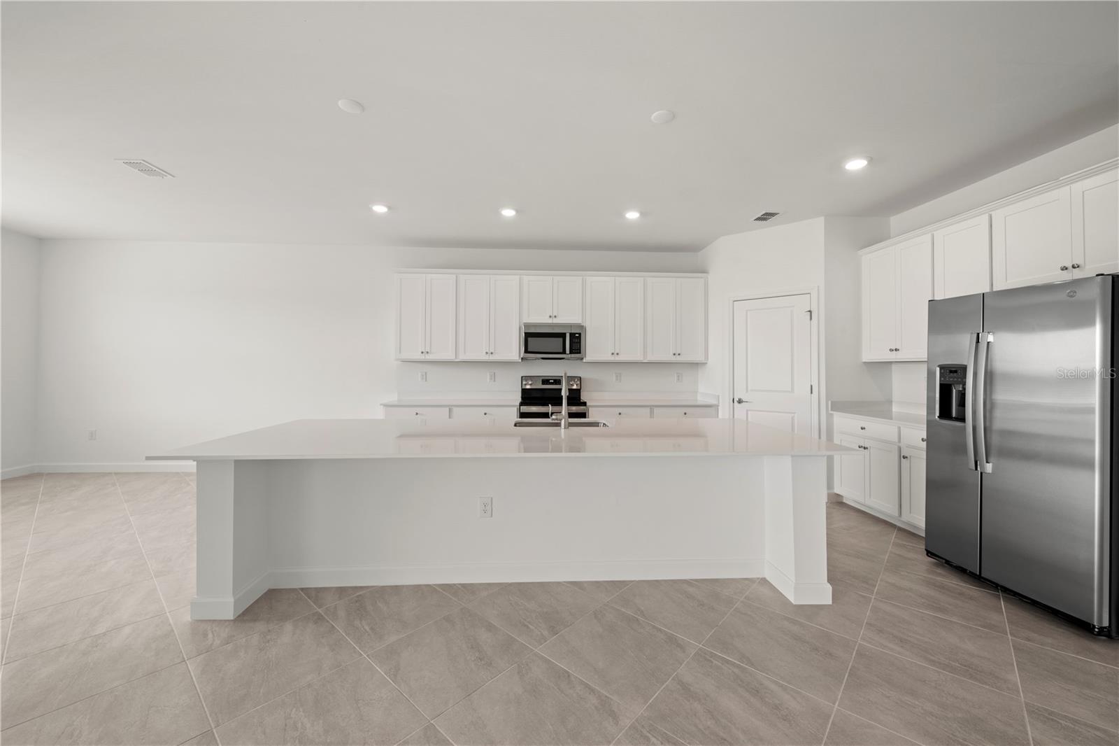 16579 CAPE HORN BLVD, PUNTA GORDA, FL, 33955