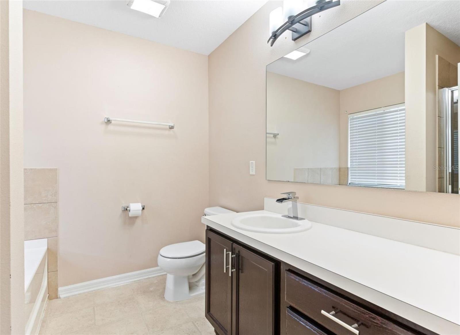 4535 LIMERICK DR, TAMPA, FL, 33610