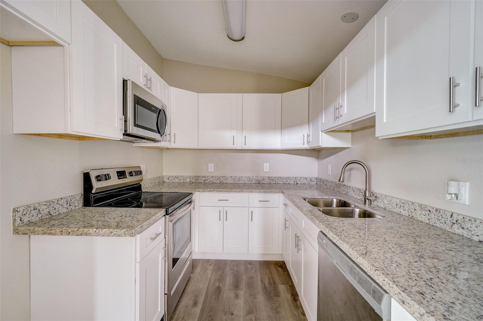 1106 AVON PL, COCOA, FL, 32922