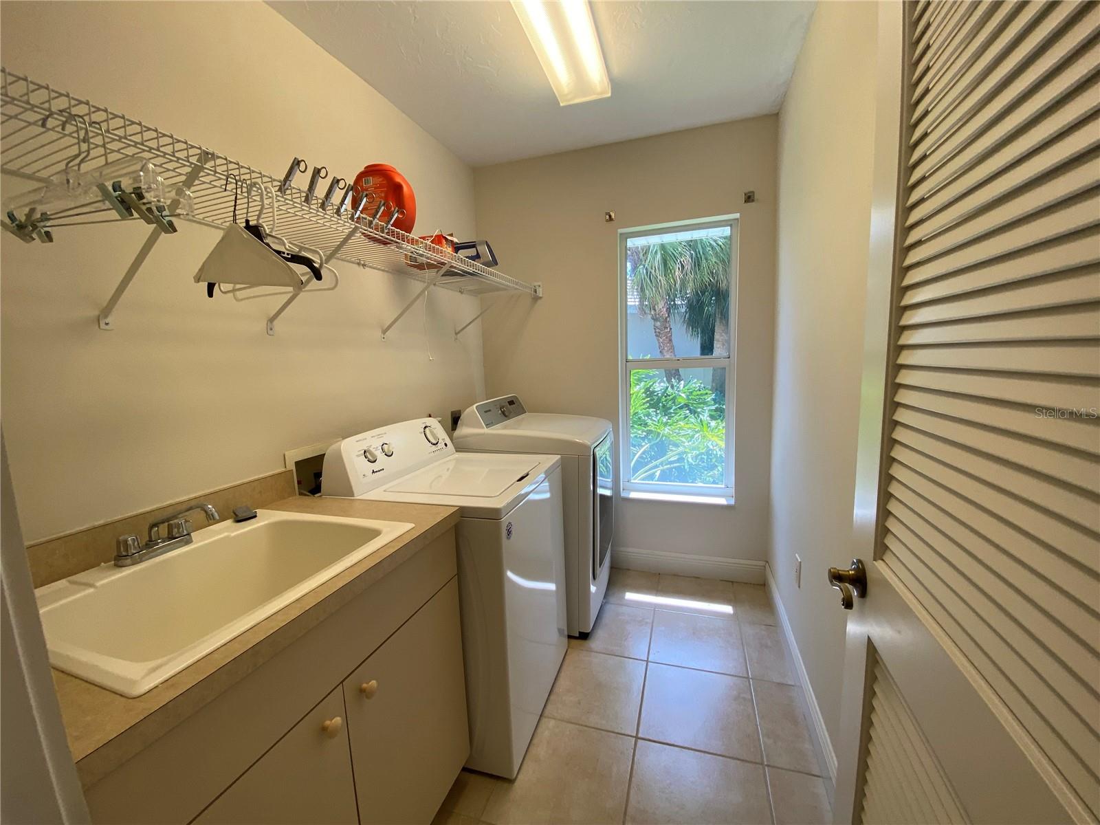 5598 SIESTA ESTATES CT, SARASOTA, FL, 34242